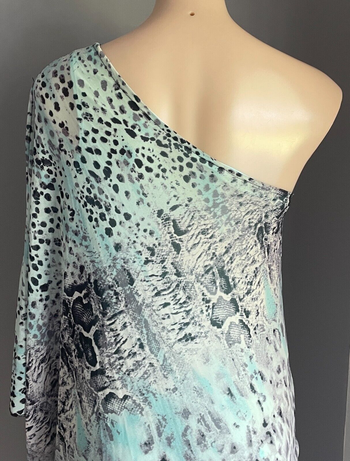 ZEN GARDEN Dress Blue Grey Black Python Print One Shoulder Ruched Side Size L