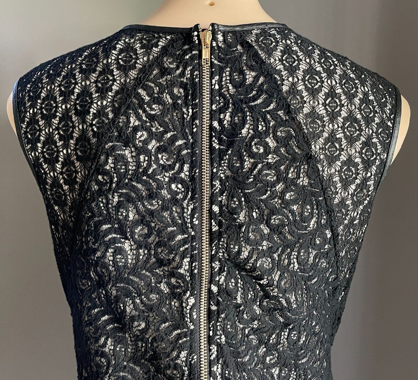 KNIGHT ANGEL Dress Black Lace Panel Sleeveless V-Neck Sheath Style Size L NEW