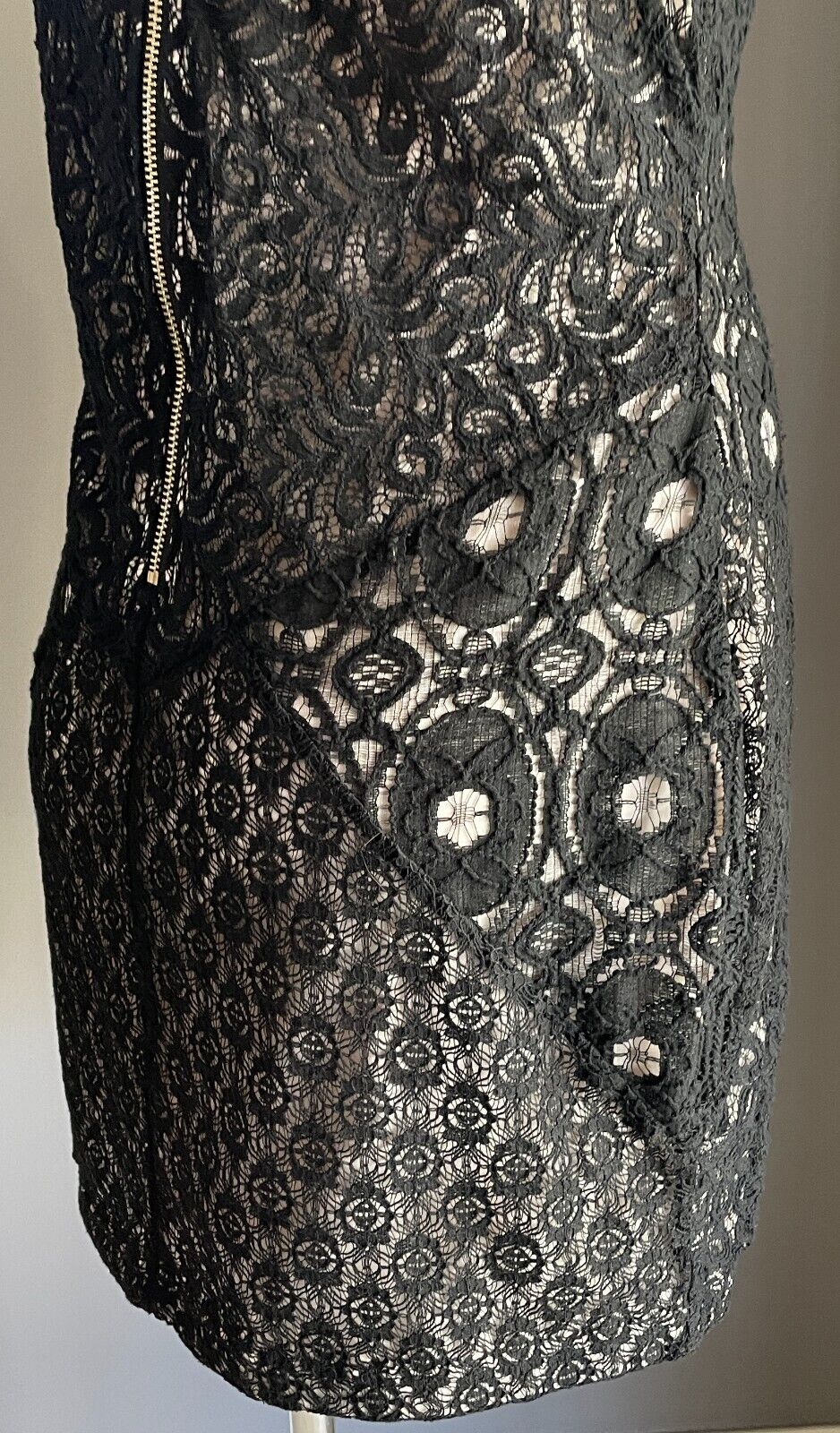 KNIGHT ANGEL Dress Black Lace Panel Sleeveless V-Neck Sheath Style Size L NEW