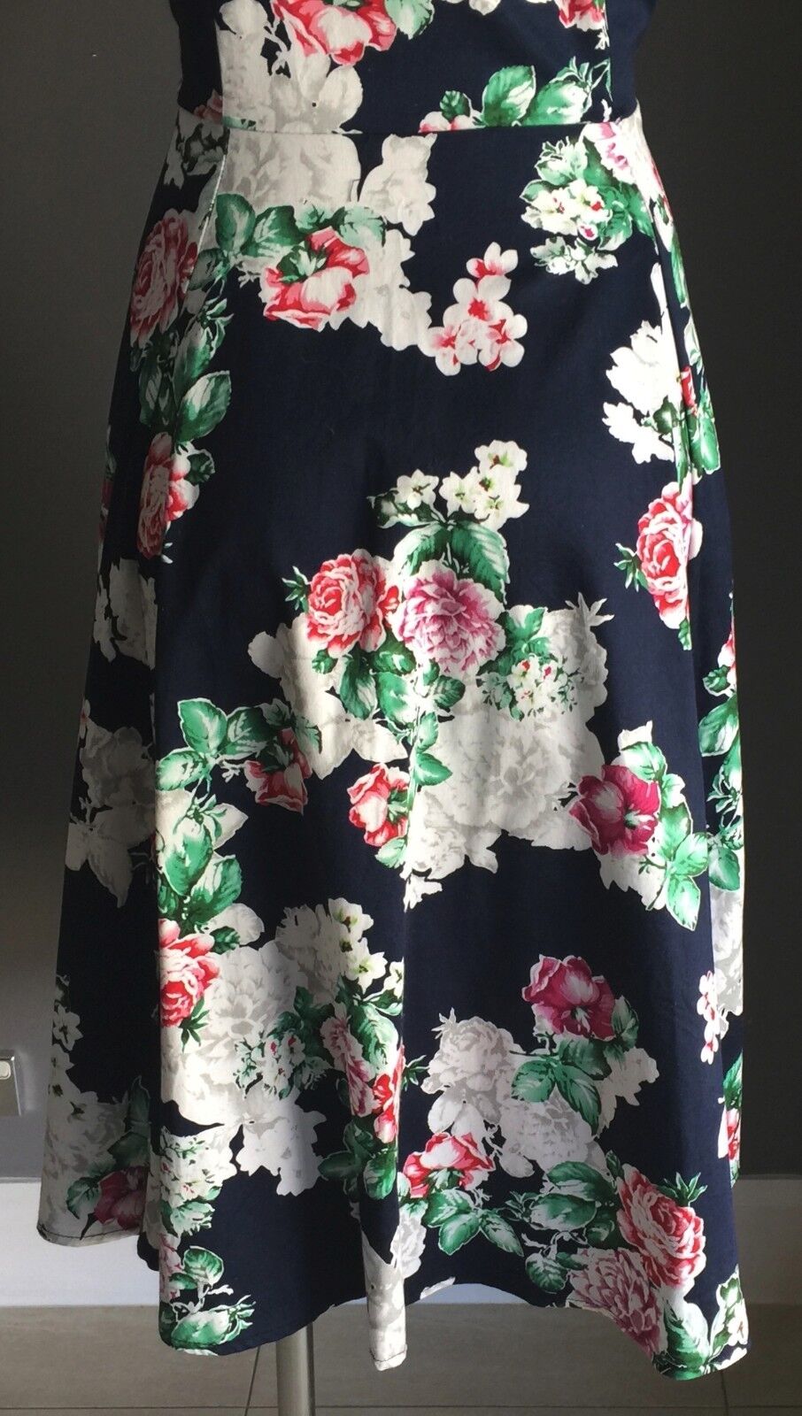 TULIPS Empire Waist Dress Retro Vibe MultiColoured Floral Print Size 14 NEW