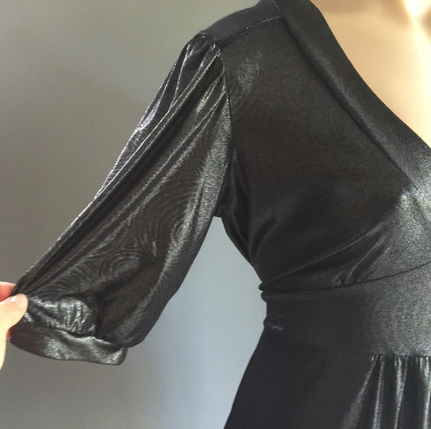 RIKI NATHAN Empire Waist Dress Charcoal Grey Wet Look Tie Back Size 14 Stunning