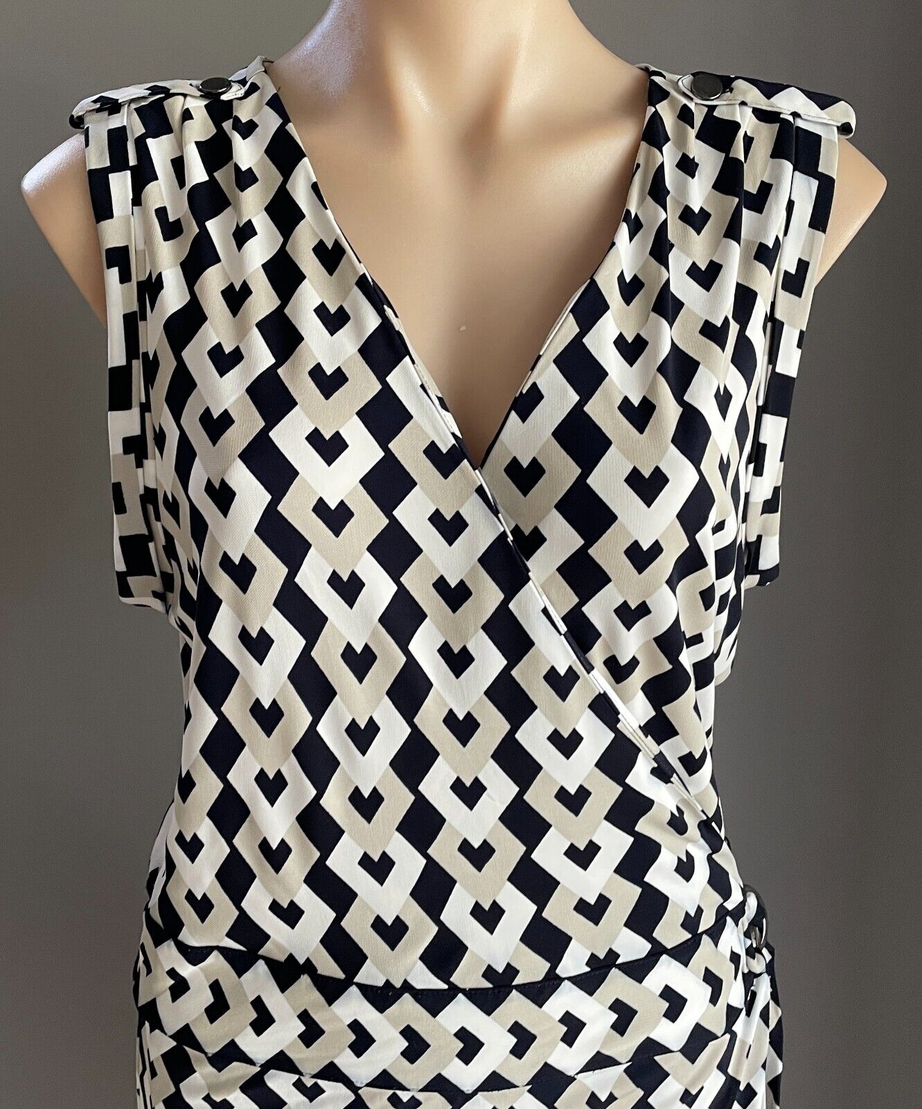 BANANA REPUBLIC Dress Black White Taupe Sleeveless Stretch Wrap Midi Size L