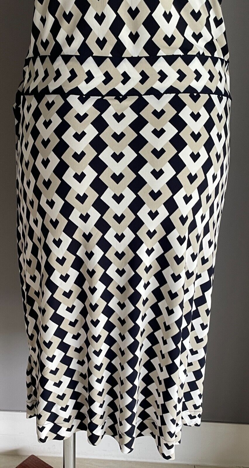 BANANA REPUBLIC Dress Black White Taupe Sleeveless Stretch Wrap Midi Size L
