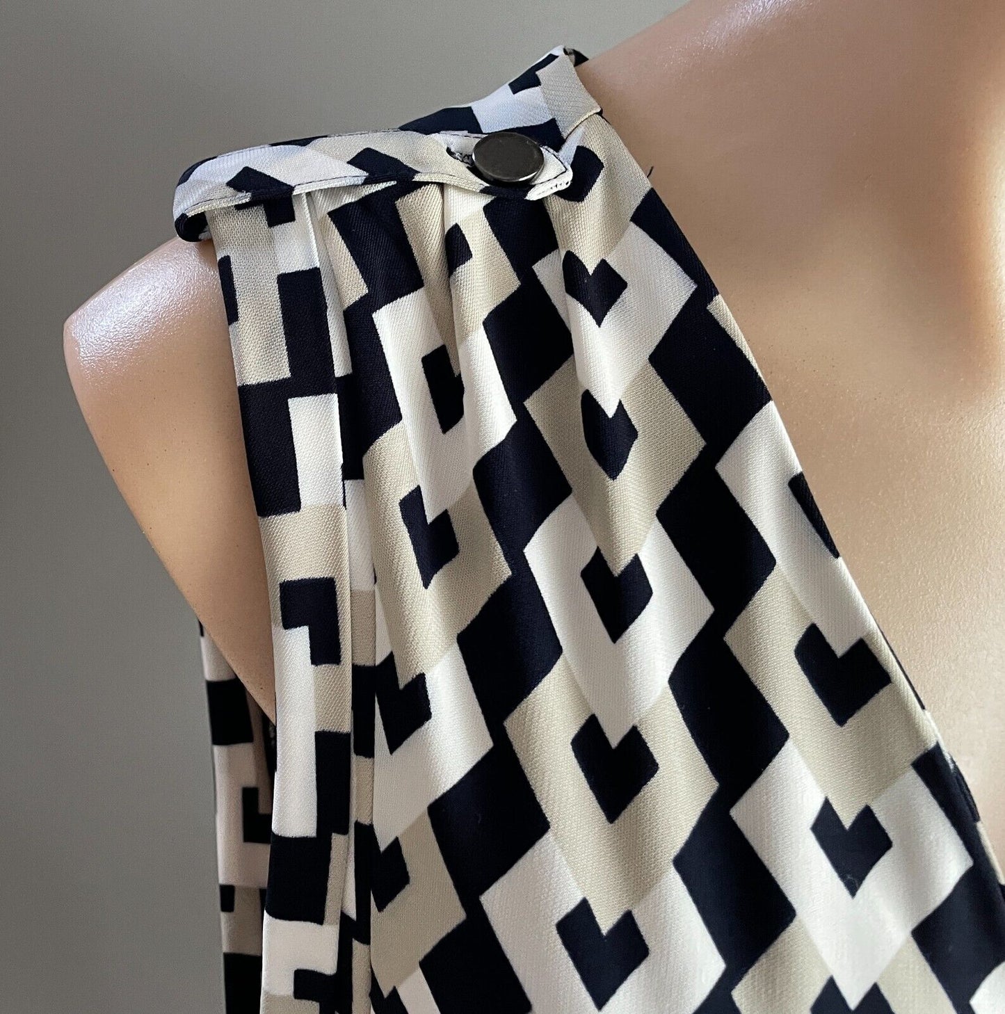 BANANA REPUBLIC Dress Black White Taupe Sleeveless Stretch Wrap Midi Size L