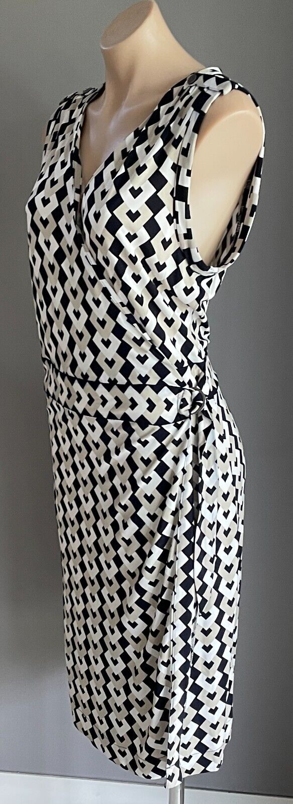 BANANA REPUBLIC Dress Black White Taupe Sleeveless Stretch Wrap Midi Size L