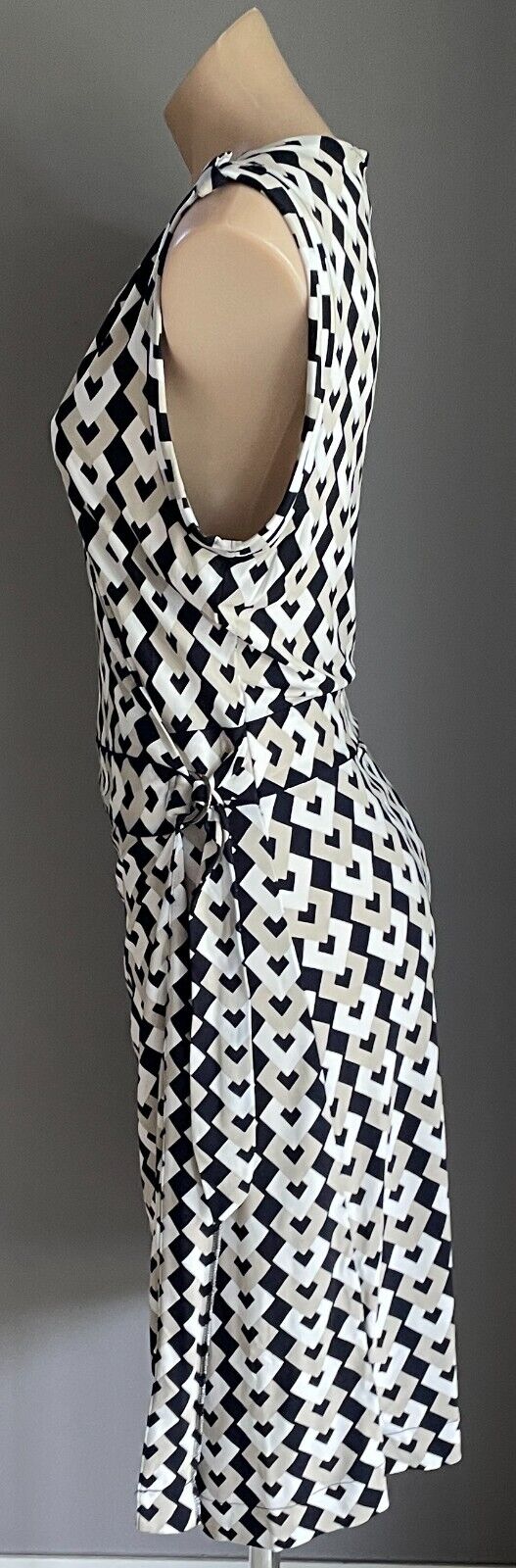 BANANA REPUBLIC Dress Black White Taupe Sleeveless Stretch Wrap Midi Size L