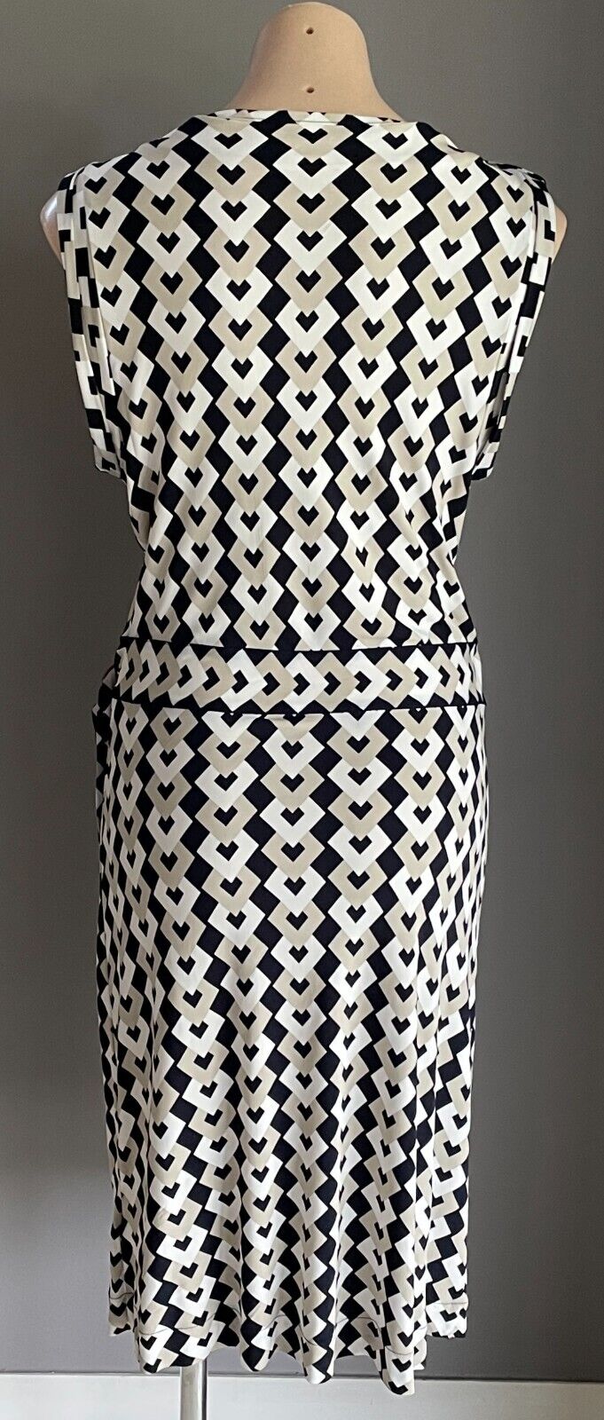 BANANA REPUBLIC Dress Black White Taupe Sleeveless Stretch Wrap Midi Size L