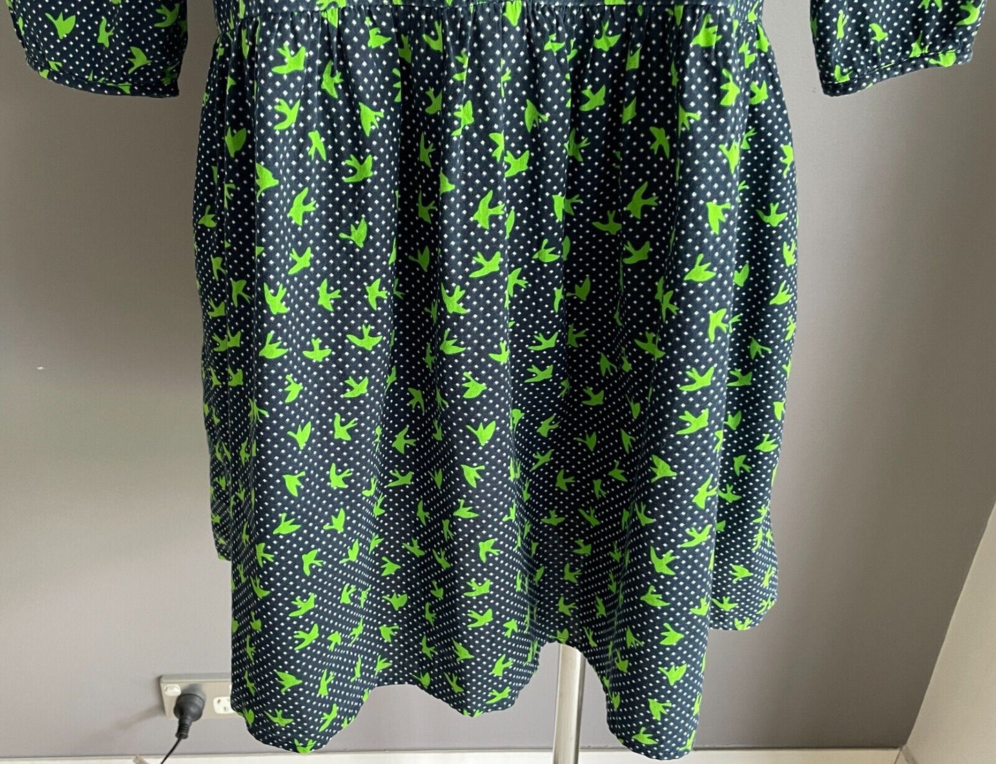 N YOU Dress Navy & White Polka Dot Green Swallow Bird Gathered Waist Size 14