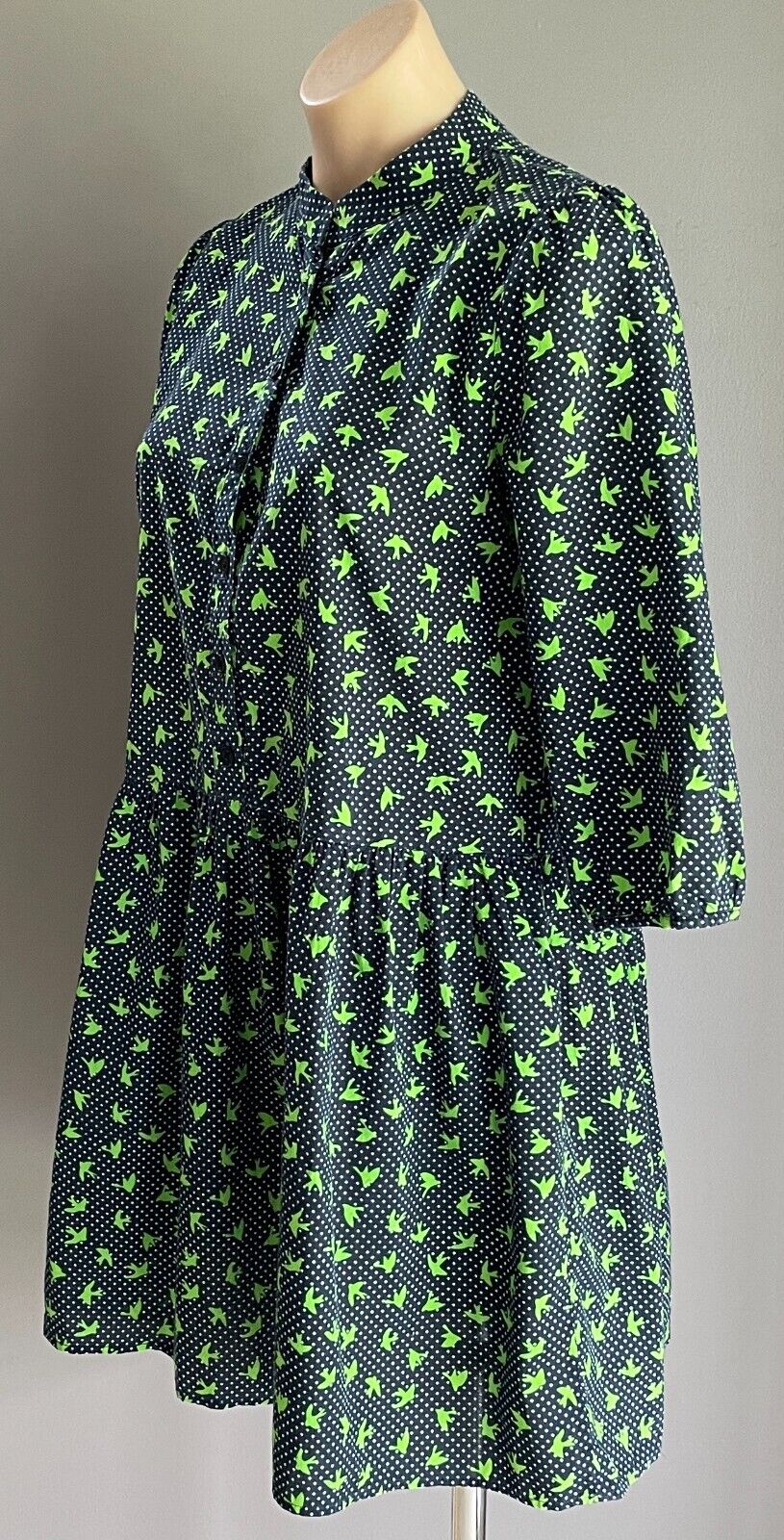 N YOU Dress Navy & White Polka Dot Green Swallow Bird Gathered Waist Size 14