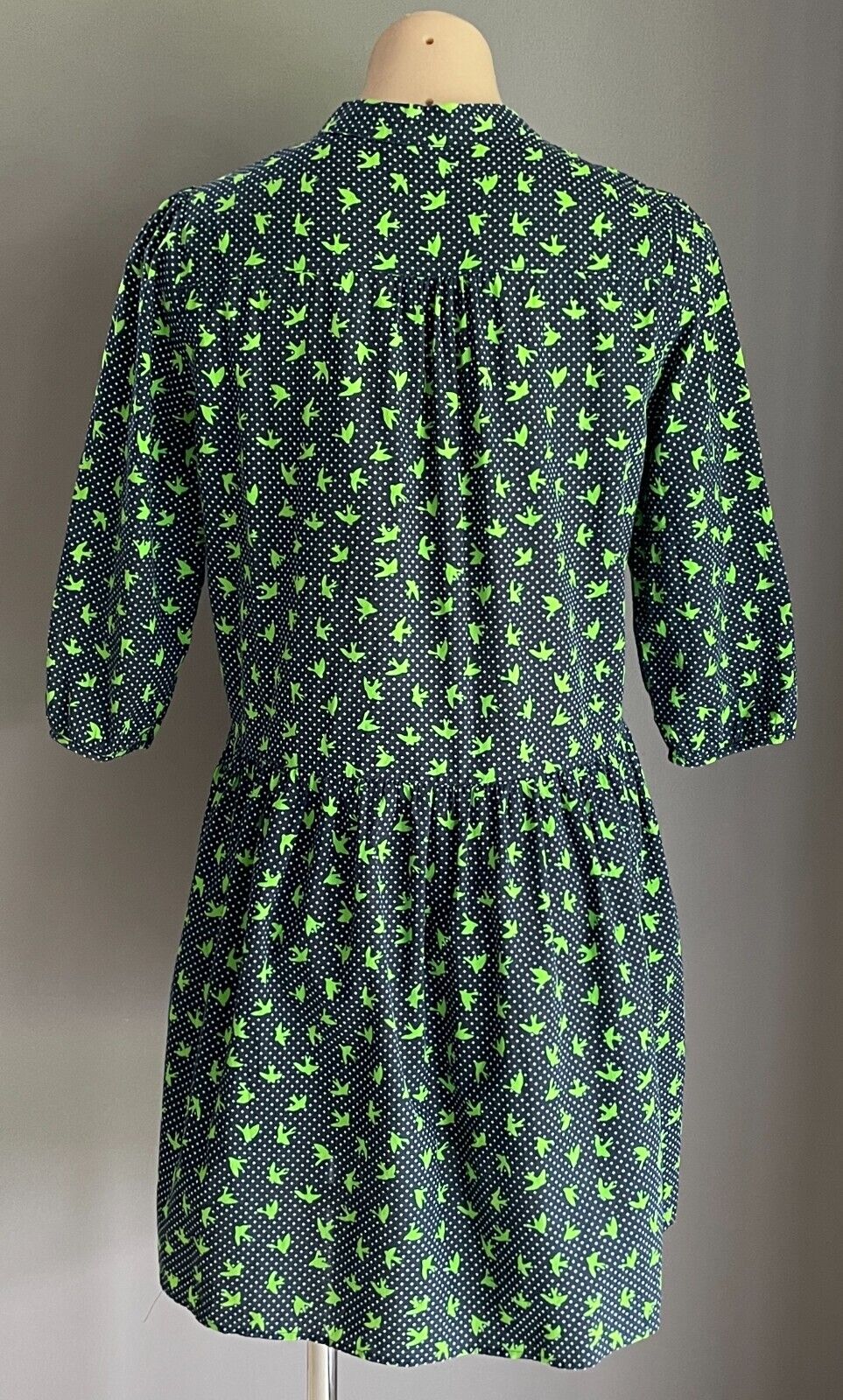 N YOU Dress Navy & White Polka Dot Green Swallow Bird Gathered Waist Size 14