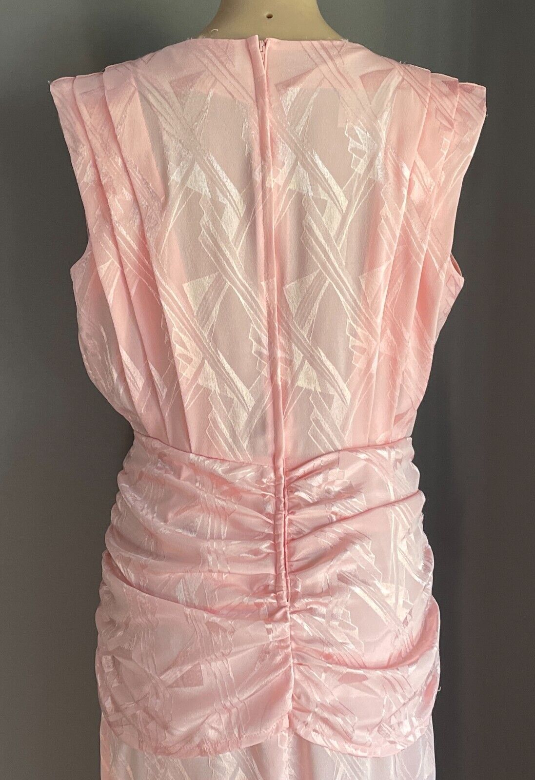 LOVE LOVE Coral Pink Jacquard Sleeveless Ruched Waist Midi Dress Sz 14 1980's