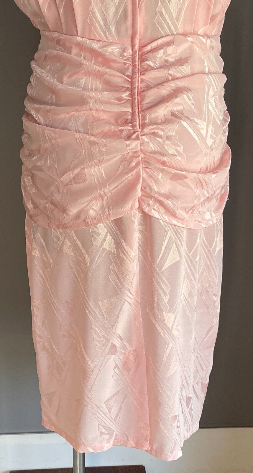 LOVE LOVE Coral Pink Jacquard Sleeveless Ruched Waist Midi Dress Sz 14 1980's