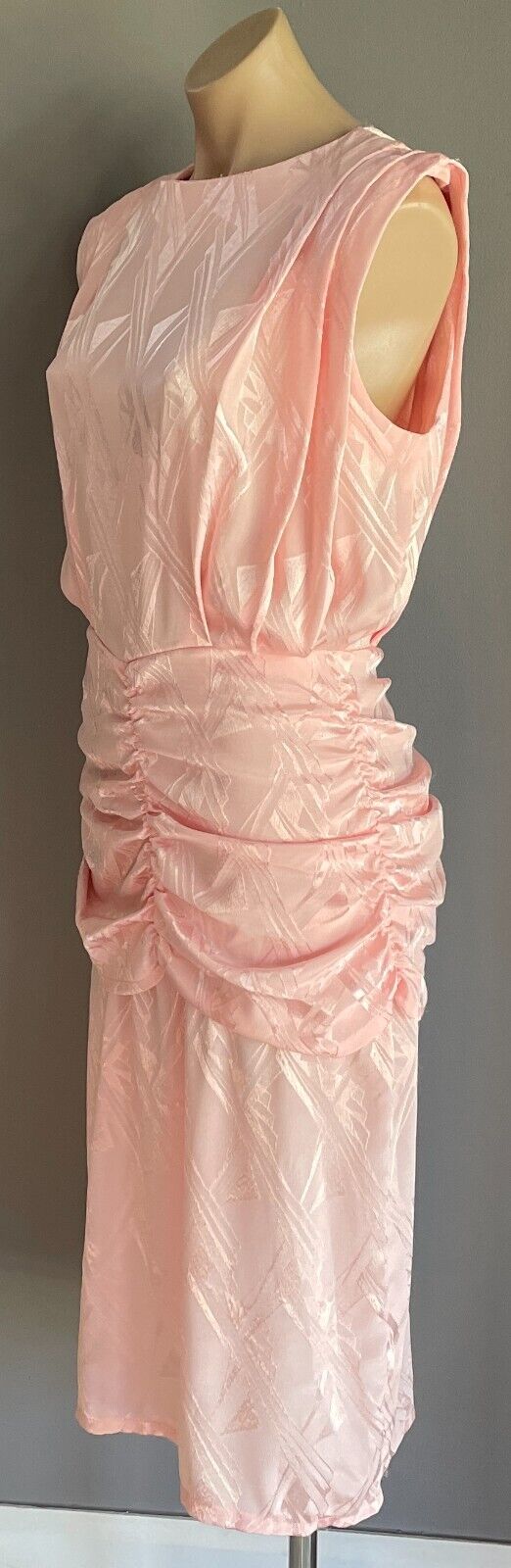 LOVE LOVE Coral Pink Jacquard Sleeveless Ruched Waist Midi Dress Sz 14 1980's