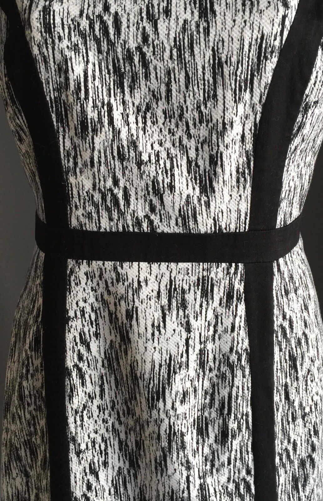 TARGET Sheath Dress Black & White Textured Fabric Sleeveless Black Trim Size 14