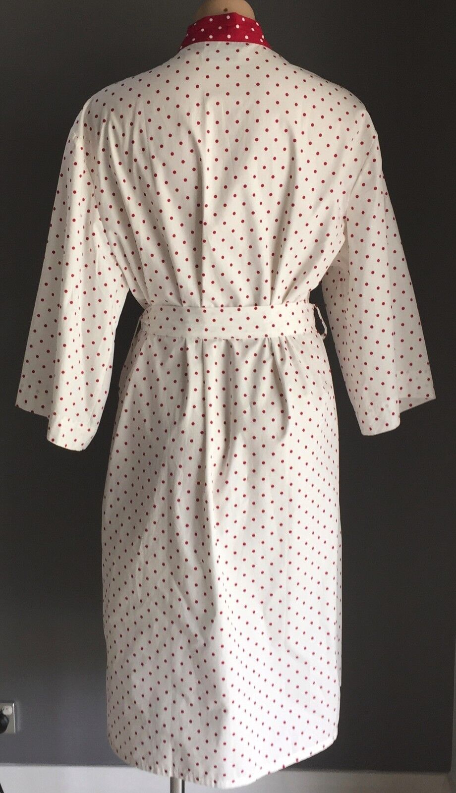 LAURA ASHLEY Dressing Gown Cotton Bath Robe White & Burgundy Polka Dot Size M 12