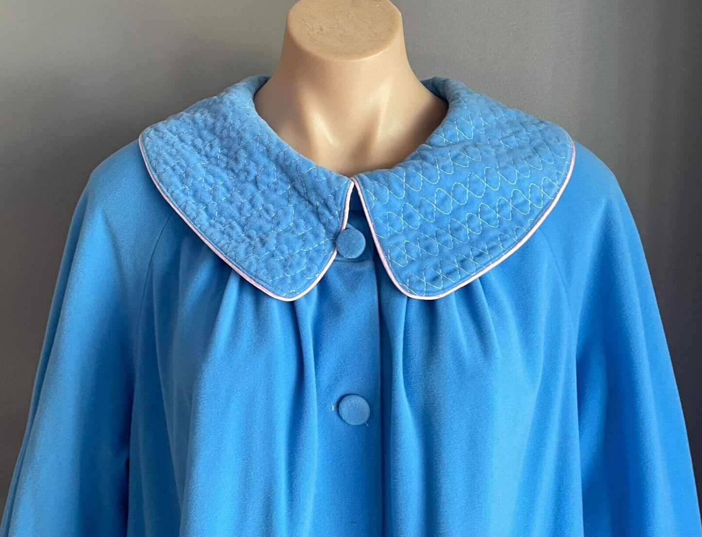 Vintage JEXWEAR Blue Pink Trim Dressing Gown Bath Robe Button Front One Size