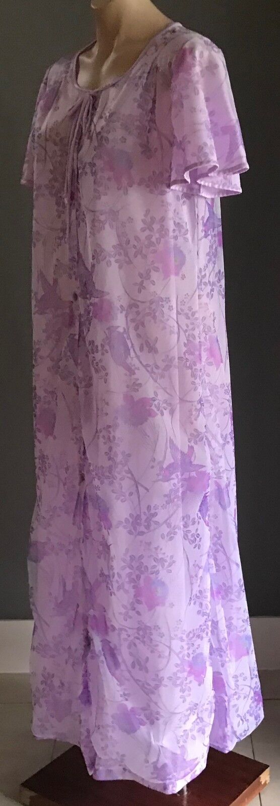 TARGET Dressing Gown Nylon Sh/Sleeve Robe Mauve Floral Bird Print Sz 16 Vintage
