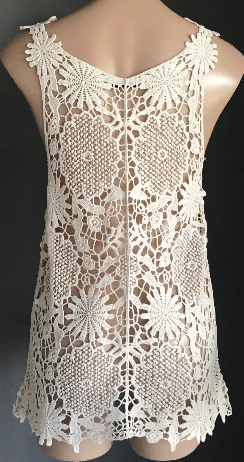 BOHOTIQUE Crochet Top Sheer Slip On Cream Floral Thick Lace Sleeveless Size 10