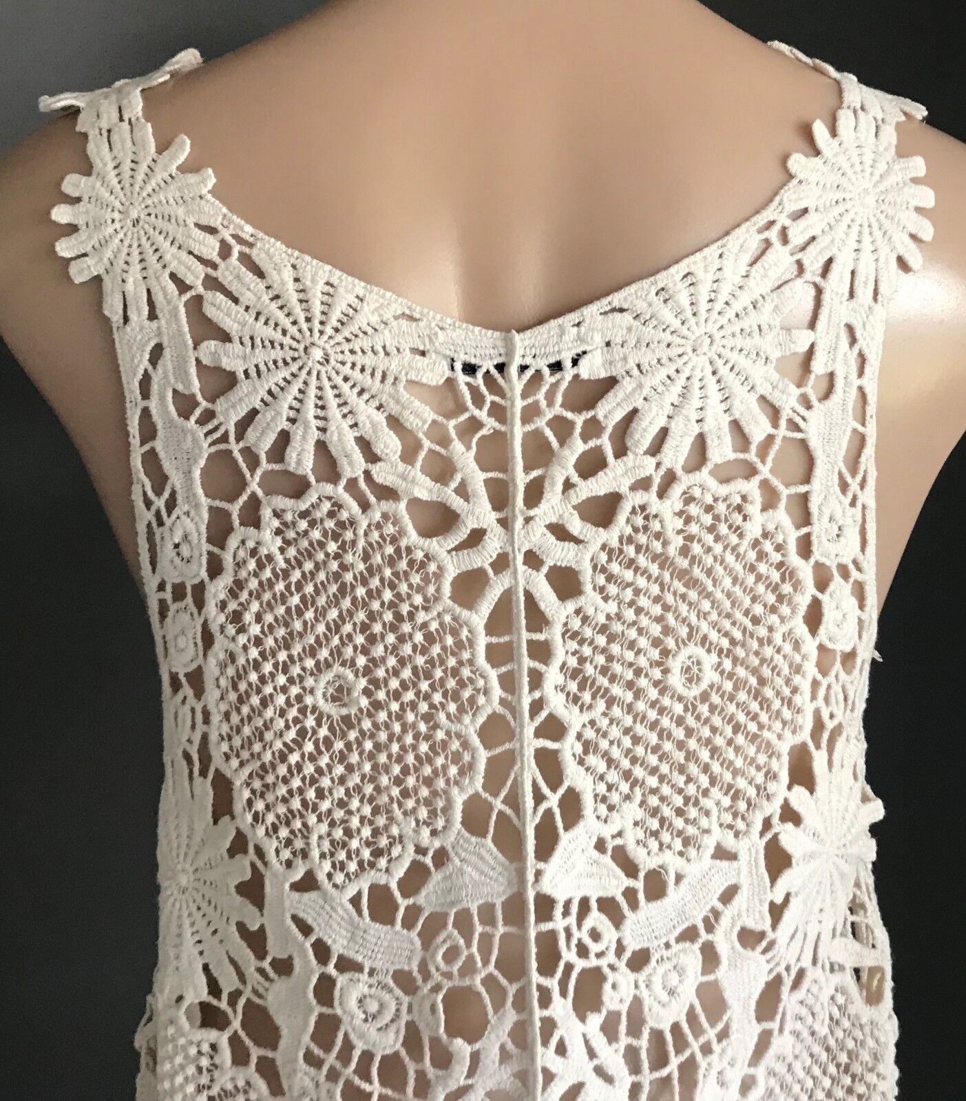 BOHOTIQUE Crochet Top Sheer Slip On Cream Floral Thick Lace Sleeveless Size 10