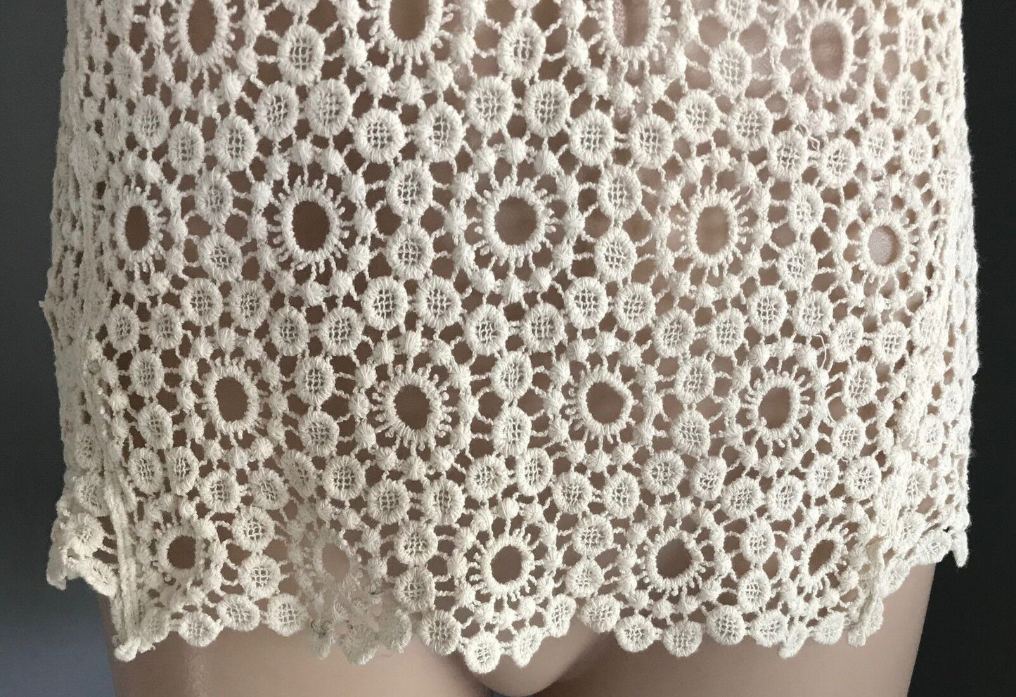 BEAUTE FASHION Top Cream Floral Lace Sleeveless Racer Back Size M L 10 12 NEW
