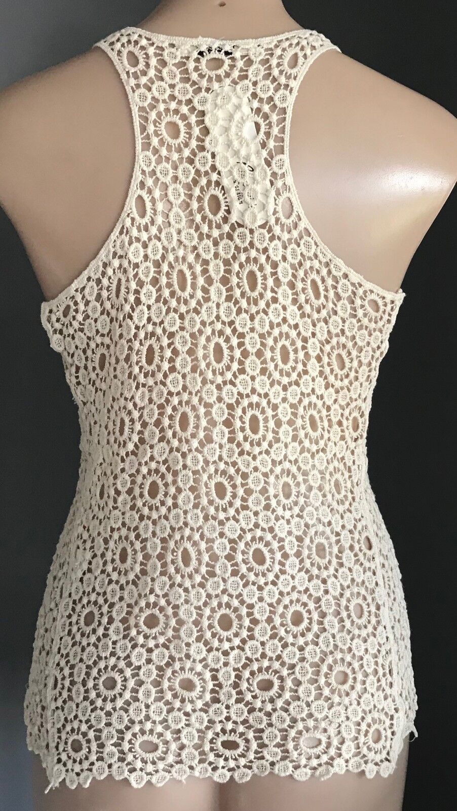 BEAUTE FASHION Top Cream Floral Lace Sleeveless Racer Back Size M L 10 12 NEW