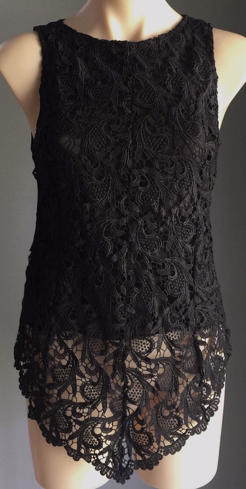 HUACHU Top Black Lace Sleeveless Asymmetric Hem Lined Camisole Size S 10 NEW