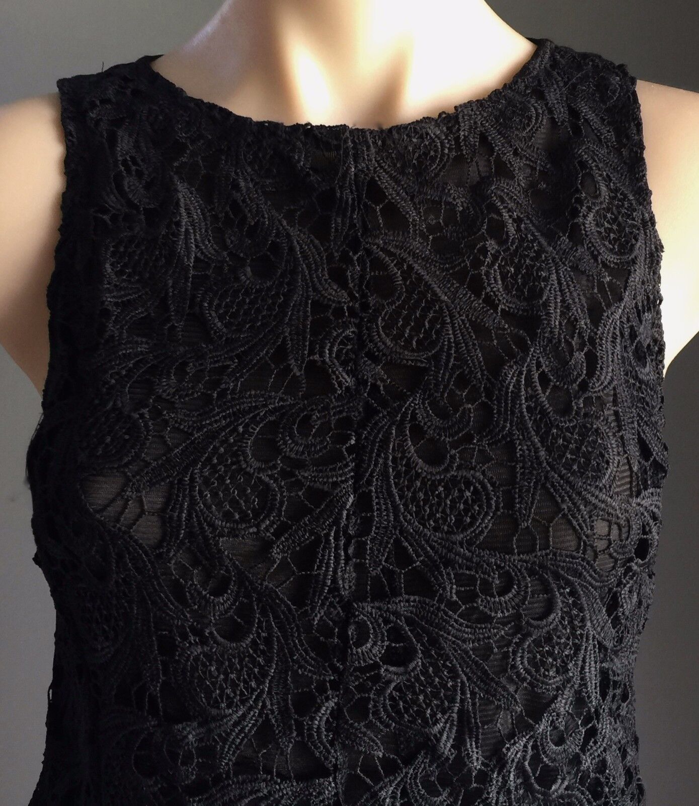HUACHU Top Black Lace Sleeveless Asymmetric Hem Lined Camisole Size S 10 NEW