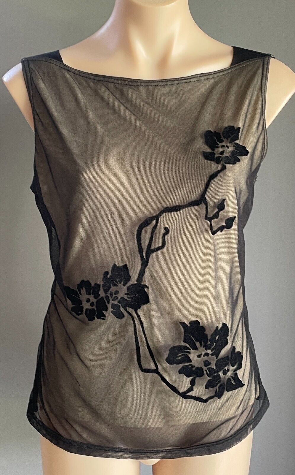 CLUB PETITES Top Sheer Black Mesh Floral Motif Blush Lining Size S 10 Sleeveless