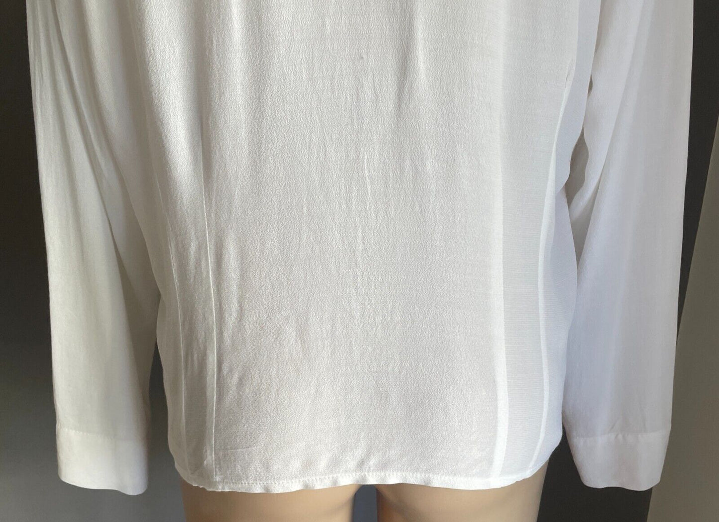 WITCHERY Top White Blouse Ruffle Trim Long Sleeve Ladies Size 14