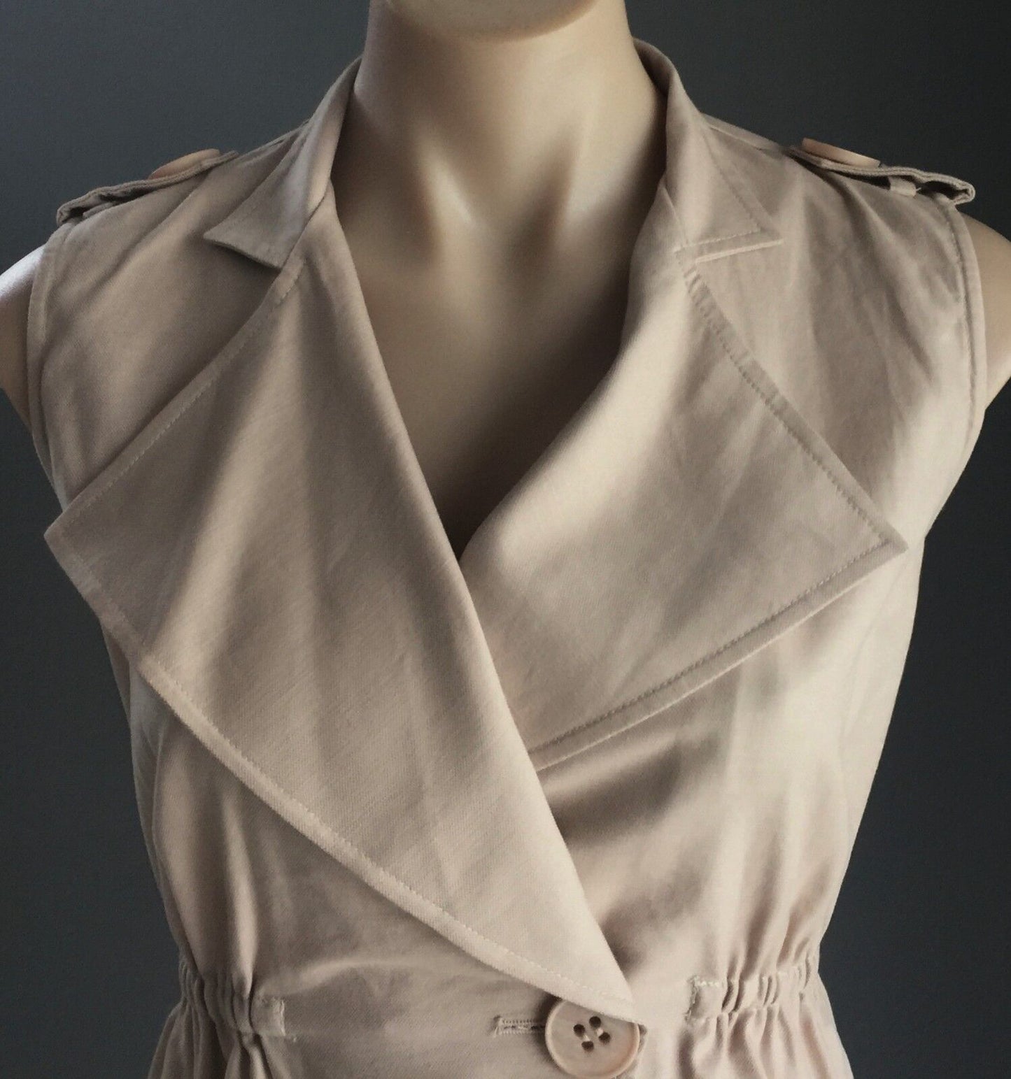 PURPLE GINGER Top  Beige Oversize Collar Sleeveless Fitted Vest Ladies Size 8 10