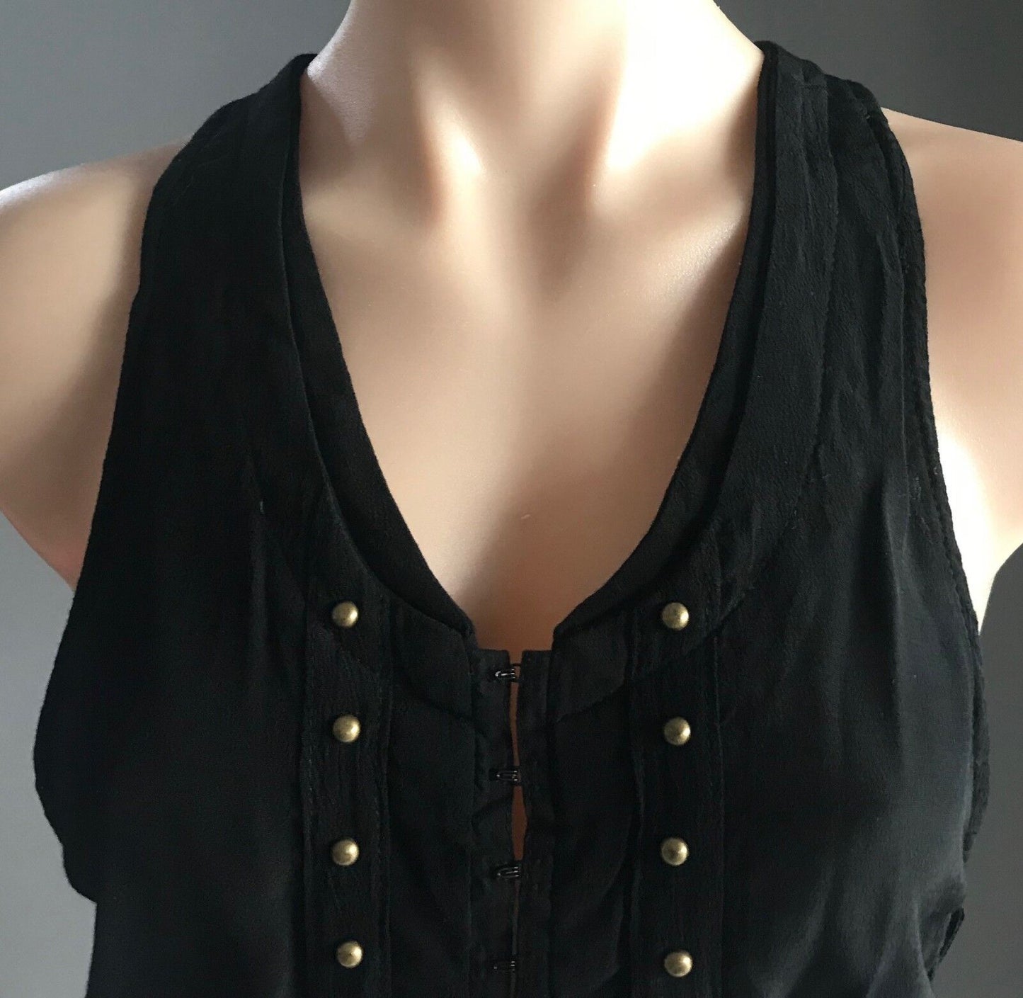 THIS IS GENEVIEVE Vest Black & Bronze Stud Sleeveless Crop Top  Size 10 12 NEW
