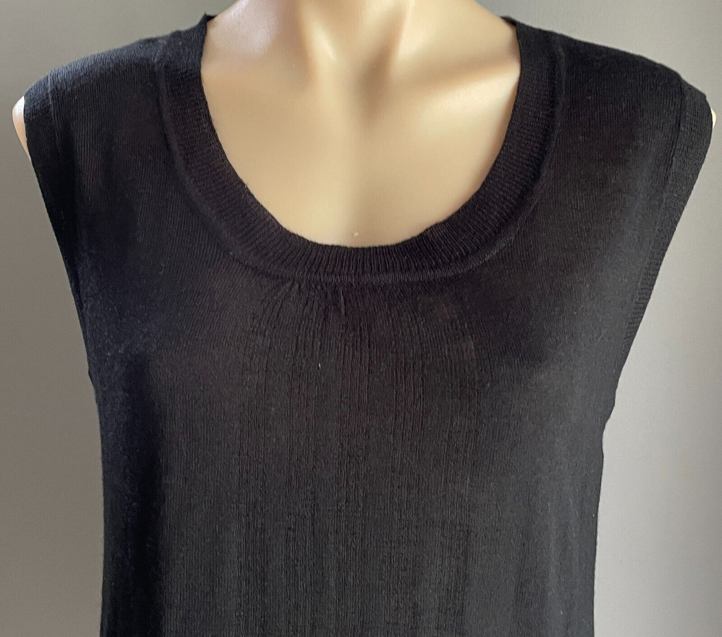 SUITE 62 BOUTIQUE Black Sleeveless Fine Knit Tunic Vest Top Size XL 12 NEW