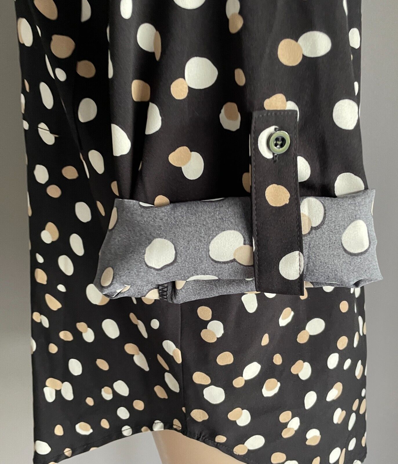 CAROLINE MORGAN Top L/Sleeve Blouse Black Beige Ivory Irregular Spot Pattern 10