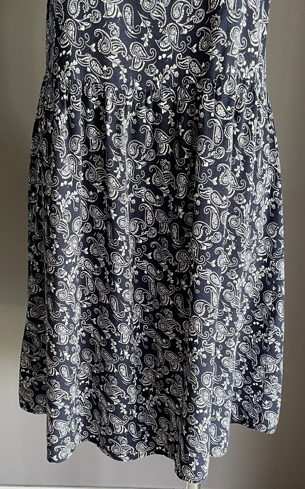 LILY LOVES Target Viscose Dress Navy White Paisley Sleeveless Shift Size 10