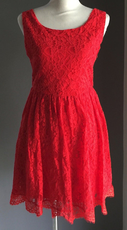 SHAREEN Dress Skater Red Lace Cut out Back Sleeveless Ladies Size 10 Gorgeous