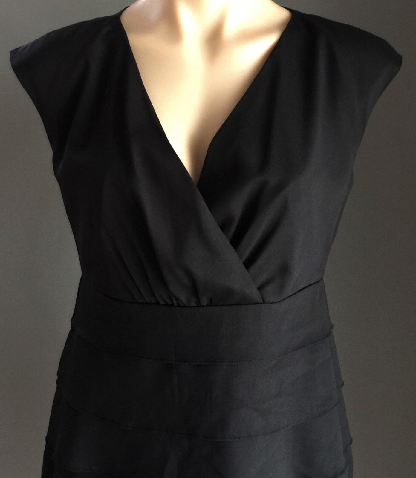 TARGET Dress Black Knee Length Tier Sleeveless Ladies Size 10 Stunning
