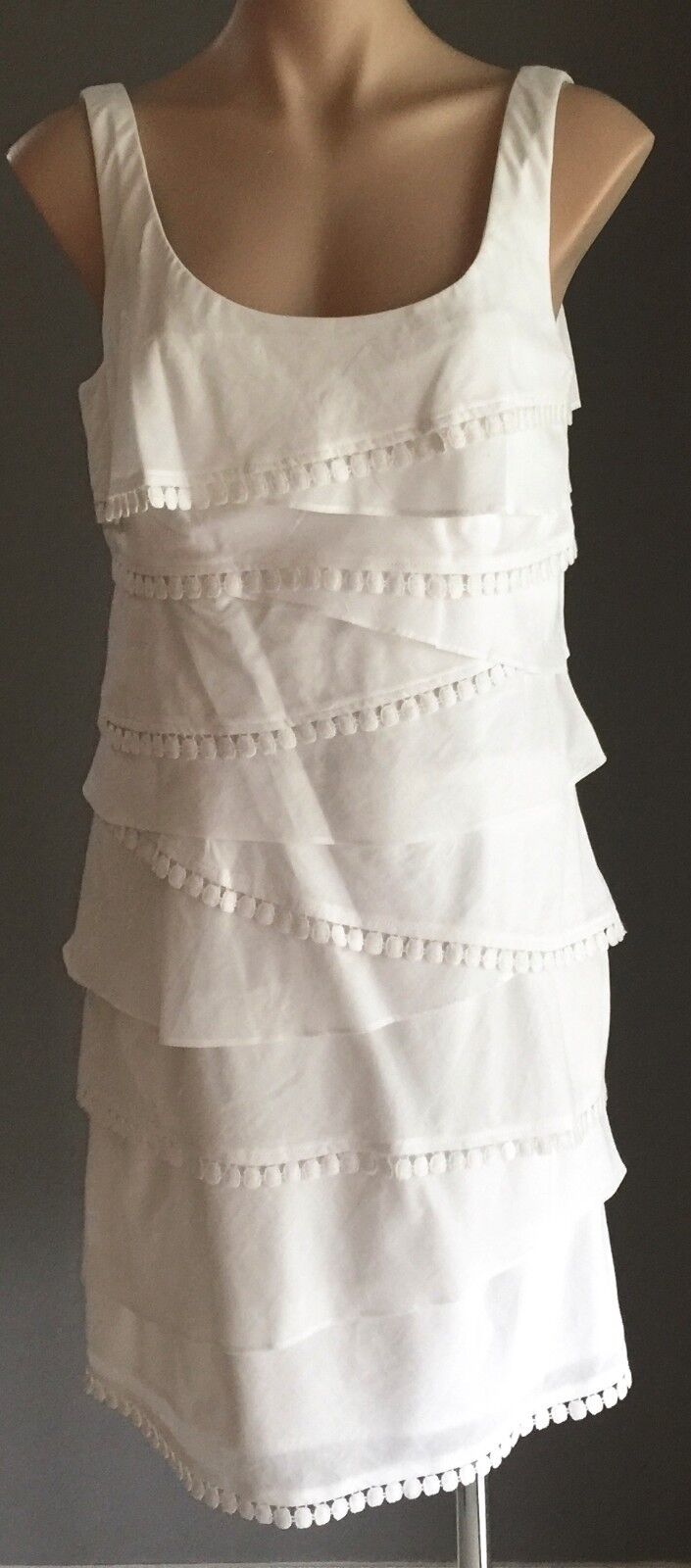 ROZ & ALI Dress White Sleeveless Tier Layered Size 10 Beautiful