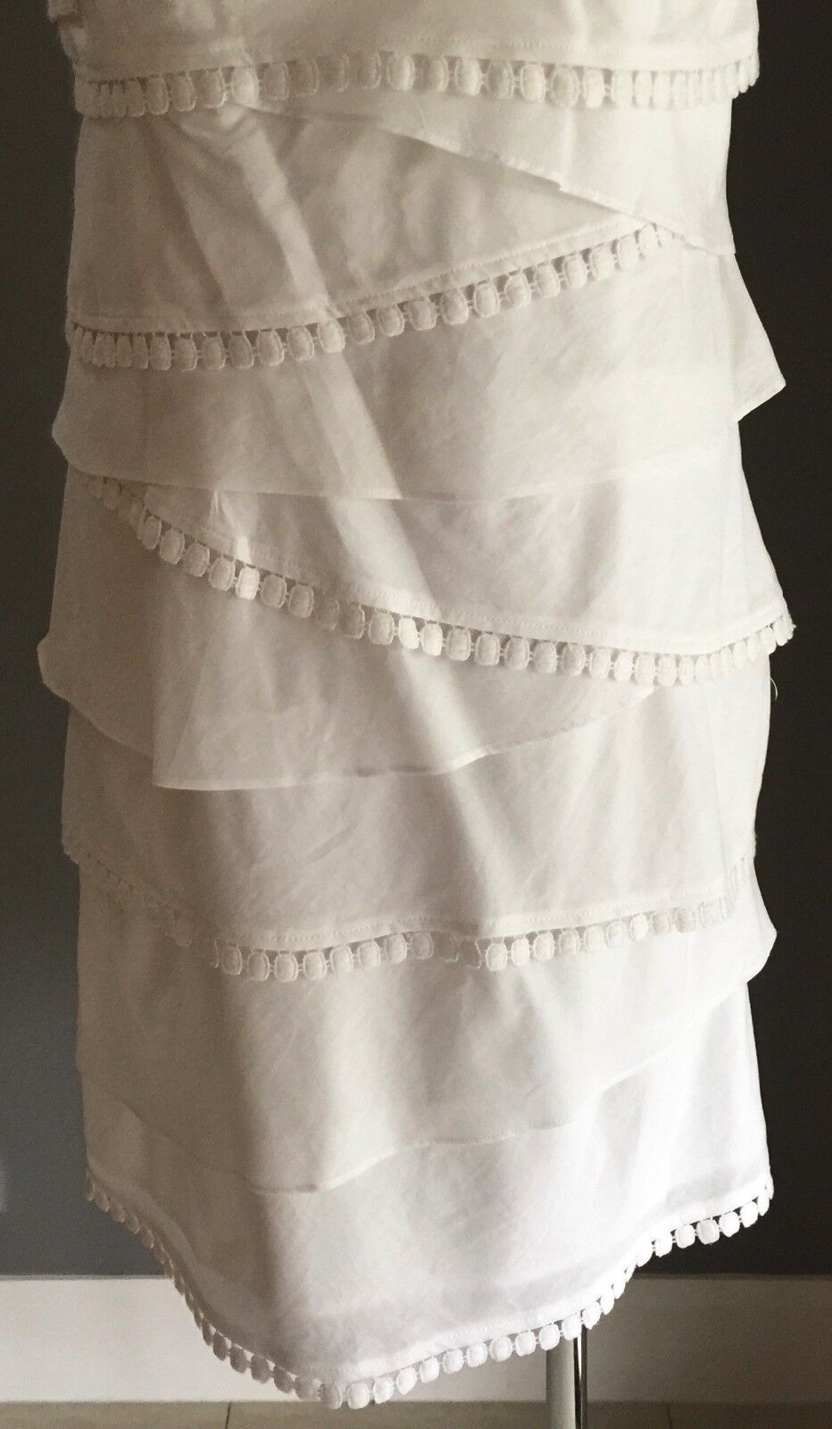 ROZ & ALI Dress White Sleeveless Tier Layered Size 10 Beautiful