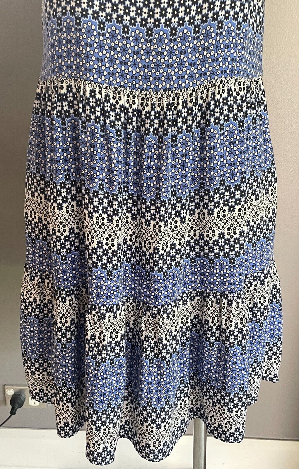 TARGET COLLECTION Sun Dress Navy Blue White Black Floral Tier Hem Midi Size 10