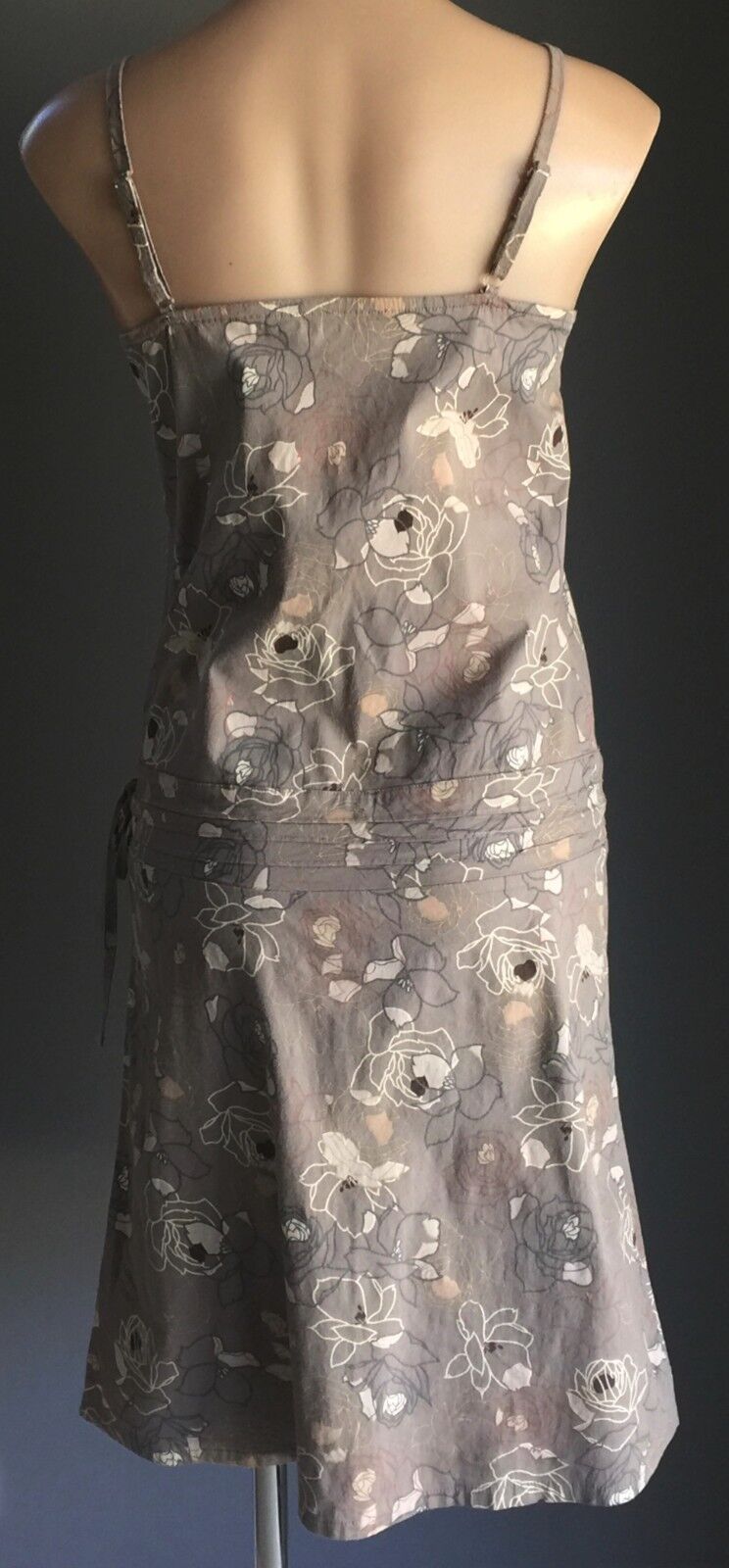 DRESS Light Grey Floral Print Sleeveless Drawstring Waist Size 10 12 Gorgeous