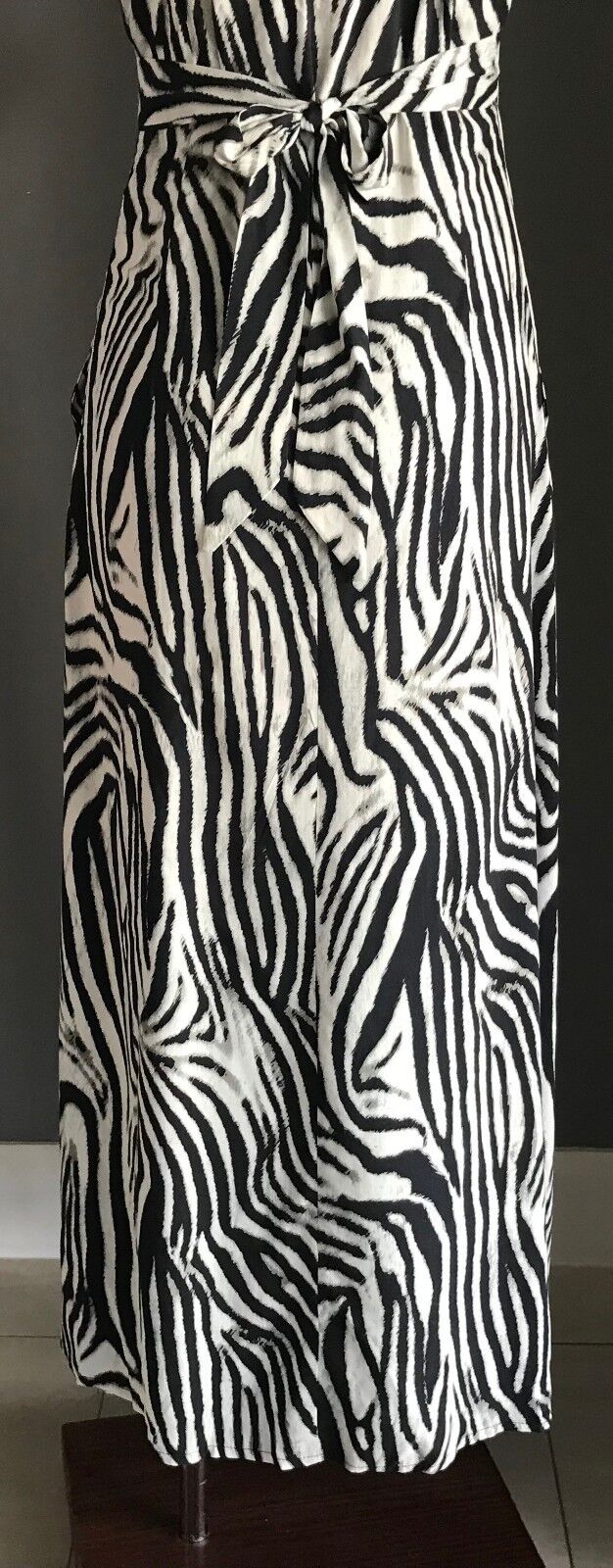 AVA Dress Midi Black White & Grey Print Sleeveless A-Line Tie Back Size 8 10 NEW