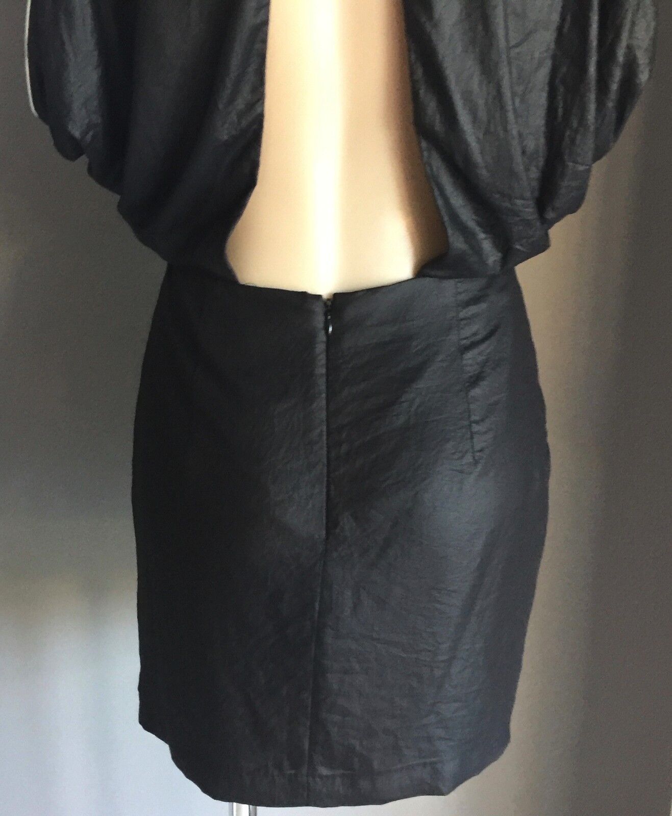 T by BETTINA LIANO Black Mini Dress Open Back Silver Zip Sleeves Size 10 Vintage