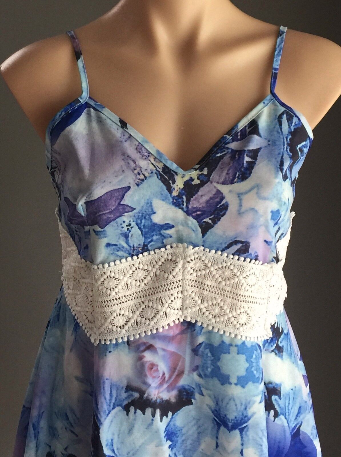 Empire Waist Dress Sleeveless Lace Short Size M 10 Blue Purple Floral Gorgeous