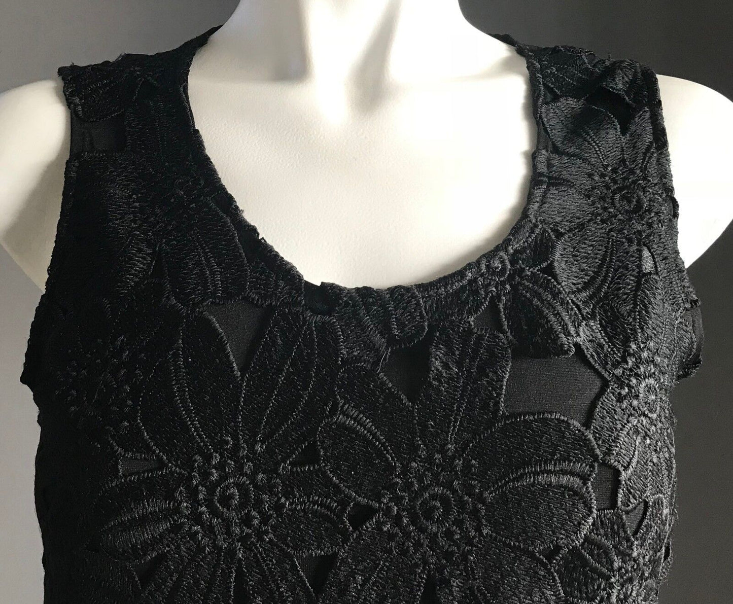 EVERYBODY TALKS Top Black Lace Sheer Back Sleeveless Shell Size S 8 NEW Boho