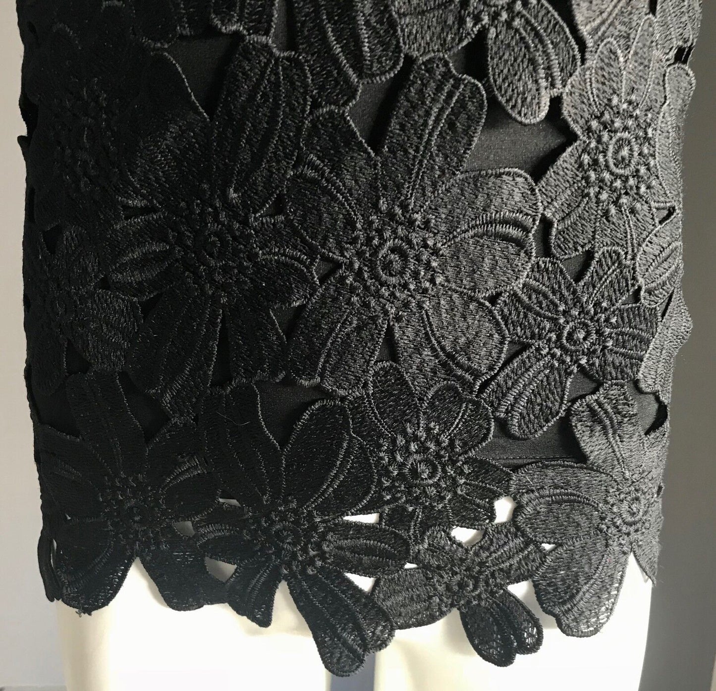 EVERYBODY TALKS Top Black Lace Sheer Back Sleeveless Shell Size S 8 NEW Boho