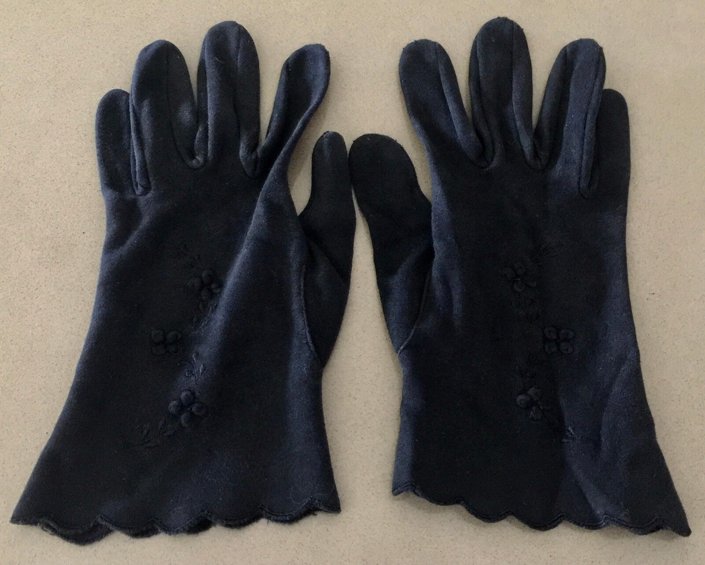 Vintage Hand GLOVES Black Floral Embroidered Short  Sz7 M 18cm  German Made
