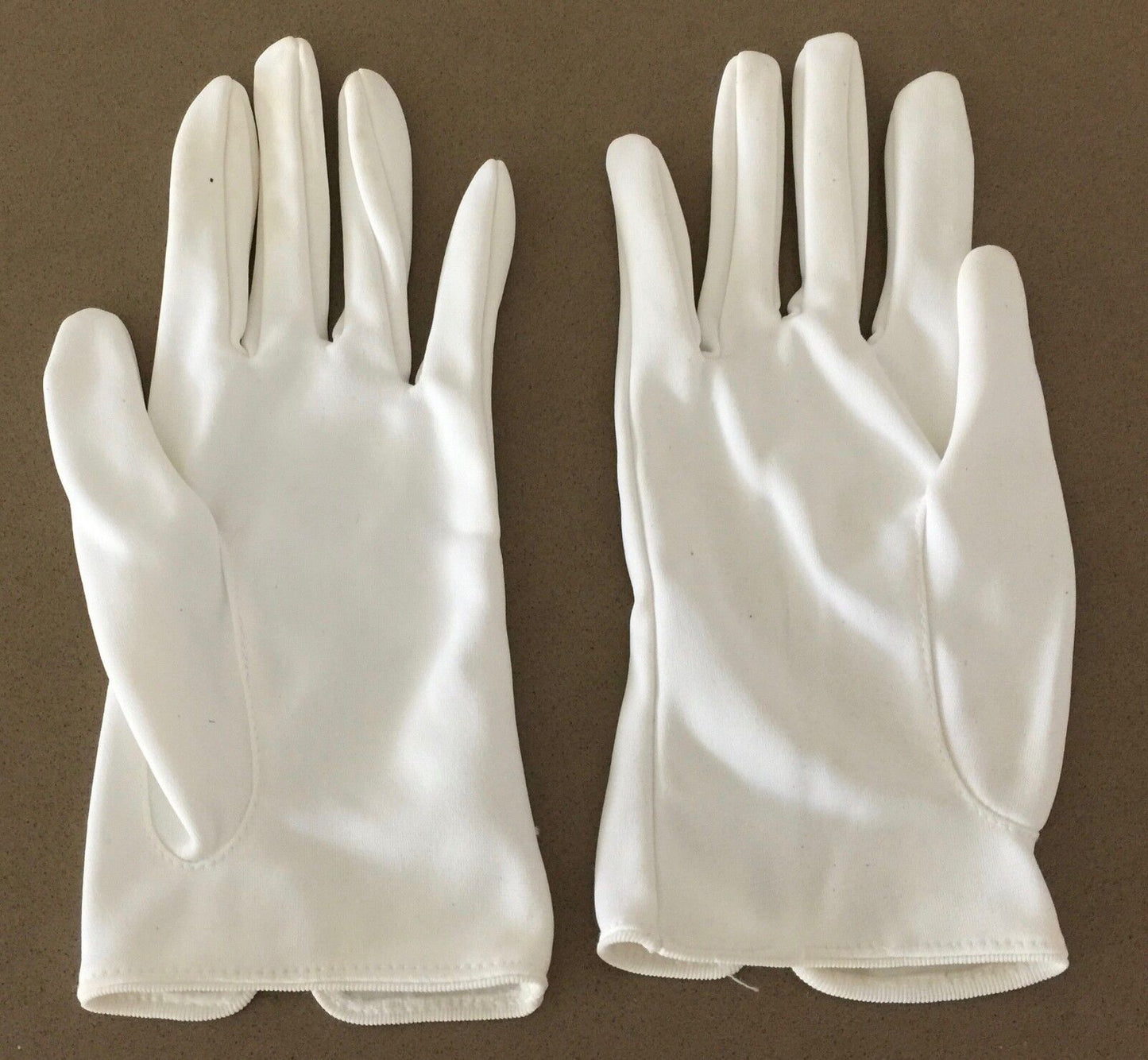 Vintage SHORT GLOVES White Floral Embroidered Sz S 17cm Hand Circumference