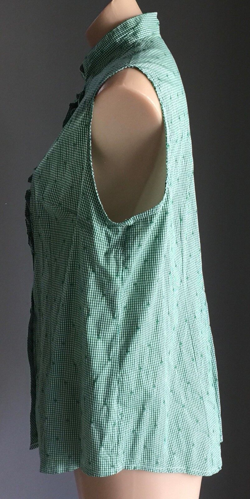 VICTORIA HILL Shirt Top Green White Gingham Sleeveless Frill Blouse Size 16 NEW