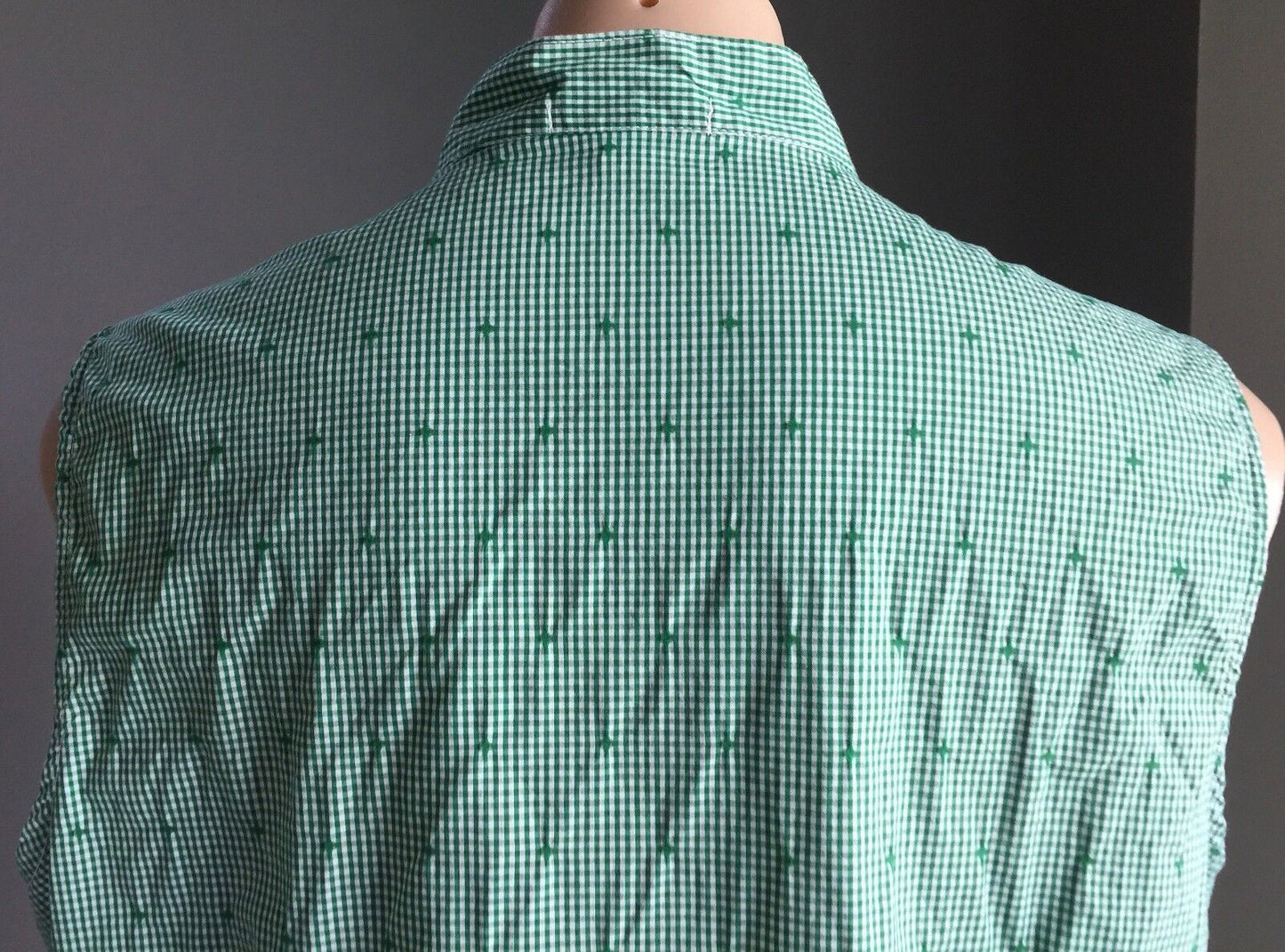 VICTORIA HILL Shirt Top Green White Gingham Sleeveless Frill Blouse Size 16 NEW