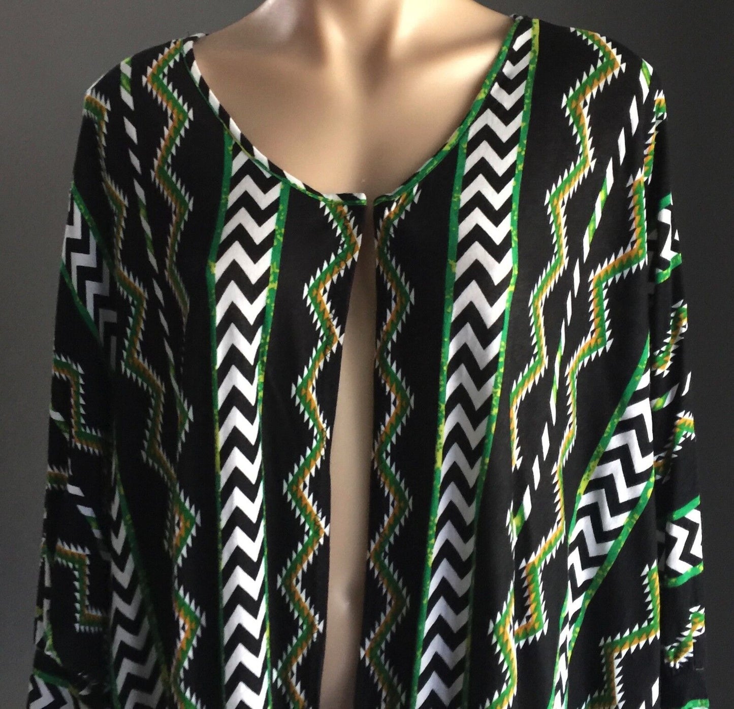 THE SLOANE SOCIETY Soft Jacket Tribal Stretch Long Sleeve Kimono Top Free Size